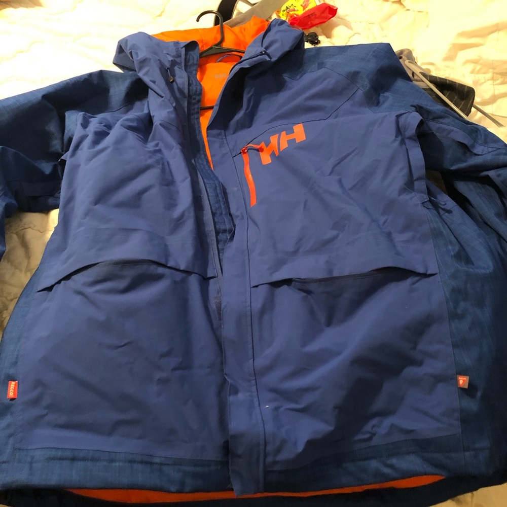 Helly Hansen men’s ski coat